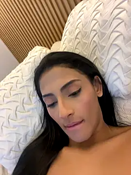 Snapshot of SUSIEPOWELL chatting on 09/19/25, 08:27 SUSIEPOWELL online show from 09/19/25, 08:27