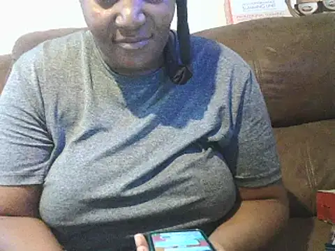 ebonytitts4u online show from 03/18/25, 04:47