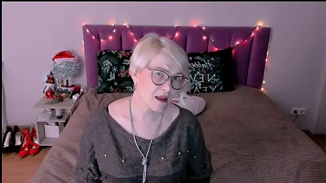 sabrinamacmarren online show from 01/08/26, 02:41