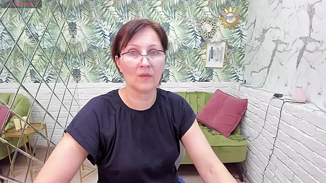 Snapshot of Paris_Cherry chatting on 01/07/25, 11:35 Paris Cherry online show from 01/07/25, 11:35