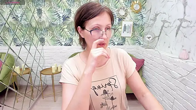 Snapshot of Paris_Cherry chatting on 01/20/25, 02:22 Paris Cherry online show from 01/20/25, 02:22