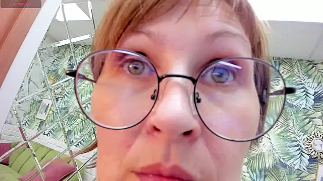 Snapshot of Paris_Cherry chatting on 03/01/25, 11:15 Paris Cherry online show from 03/01/25, 11:15