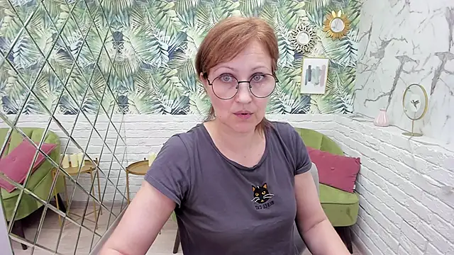 Snapshot of Paris_Cherry chatting on 03/18/25, 11:09 Paris Cherry online show from 03/18/25, 11:09