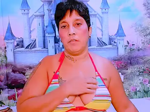 Snapshot of indianroxy chatting on 02/10/25, 05:30 indianroxy online show from 02/10/25, 05:30