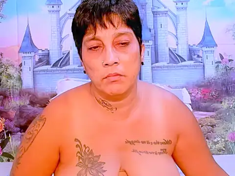 Snapshot of indianroxy chatting on 02/18/25, 10:38 indianroxy online show from 02/18/25, 10:38