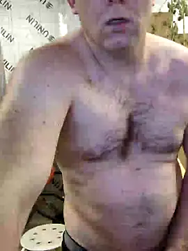 Snapshot of IronedTitan chatting on 12/13/24, 02:32 IronedTitan online show from 12/13/24, 02:32