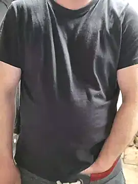 Snapshot of IronedTitan chatting on 03/02/25, 01:04 IronedTitan online show from 03/02/25, 01:04