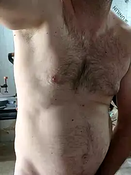 Snapshot of IronedTitan chatting on 09/12/25, 12:44 IronedTitan online show from 09/12/25, 12:44