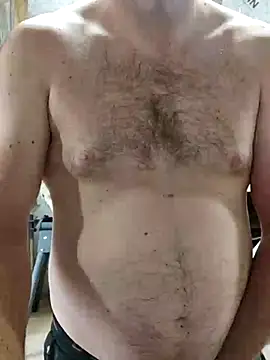 Snapshot of IronedTitan chatting on 09/15/25, 04:29 IronedTitan online show from 09/15/25, 04:29