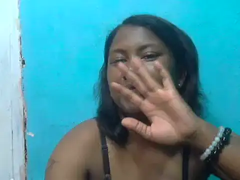 cutybigass online show from 11/28/25, 07:44