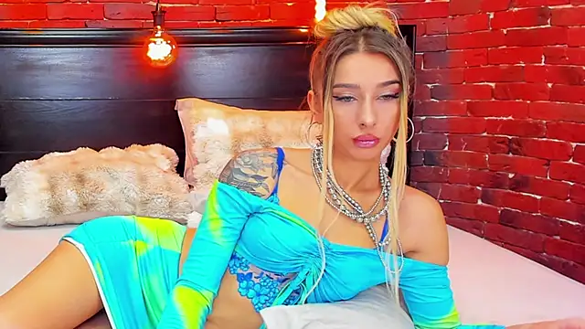 ChristynaRoss online show from 02/07/26, 08:23