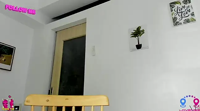 hottycrishina online show from 12/21/24, 09:04