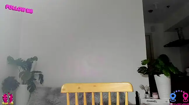 hottycrishina online show from 02/13/25, 12:57