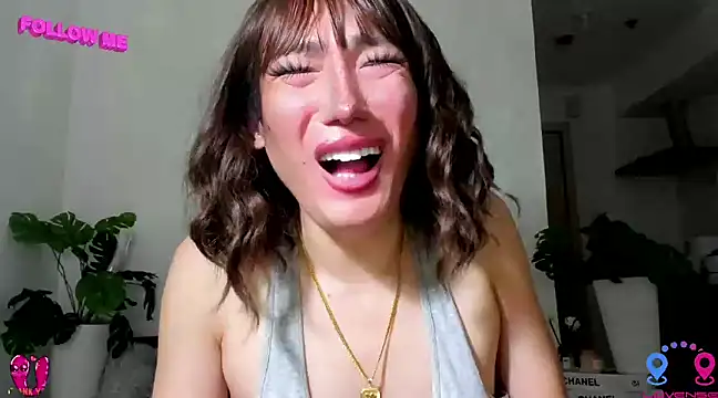 hottycrishina online show from 02/21/25, 09:13