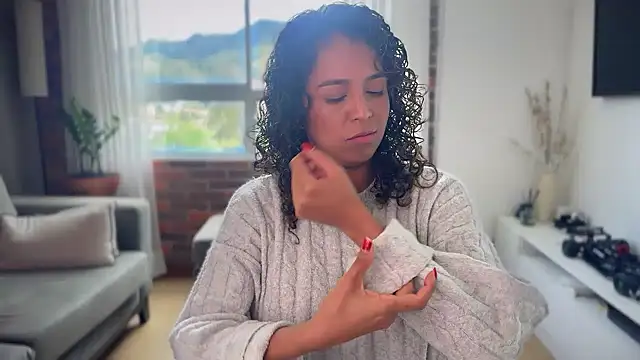 illaroom online show from 01/27/25, 06:41