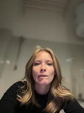 AnastasiaAniess online show from 01/08/25, 04:00