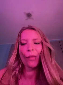 Snapshot of AnastasiaAniess chatting on 01/15/26, 11:30 AnastasiaAniess online show from 01/15/26, 11:30