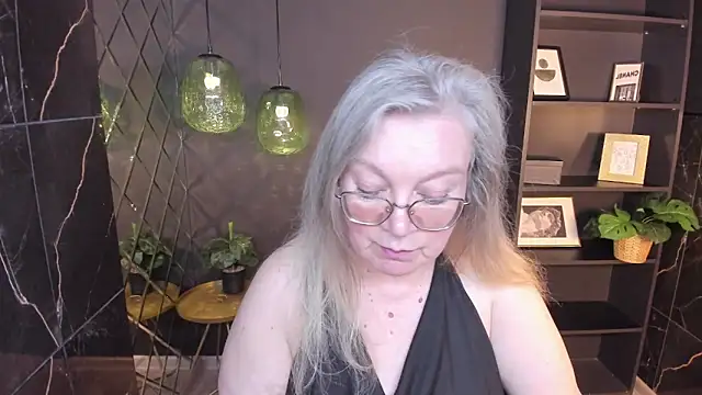 NataliMellow online show from 05/11/26, 02:45