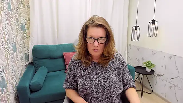 LeaPure online show from 02/23/26, 05:05