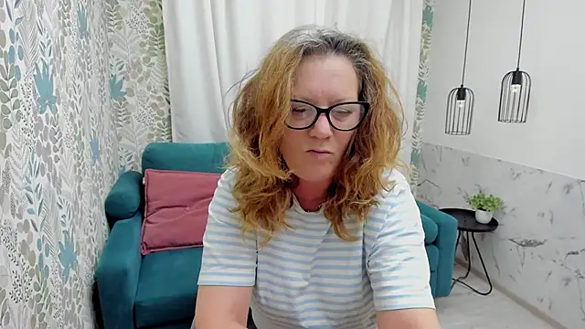 LeaPure online show from 06/13/26, 05:27
