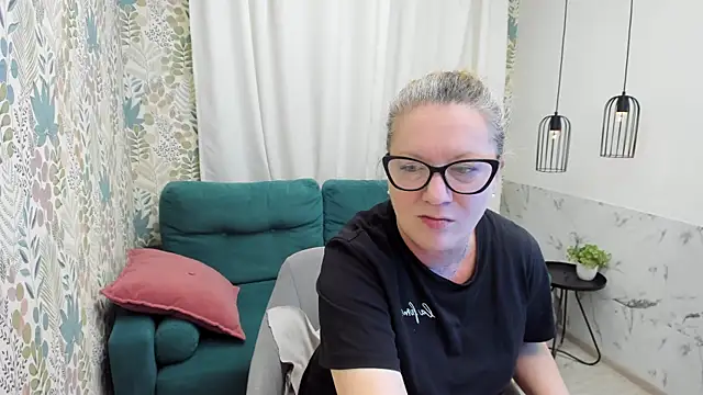 LeaPure online show from 06/21/26, 05:10
