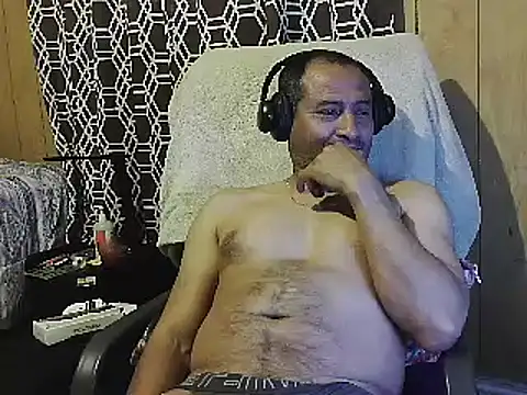 dantehot2020 online show from 02/09/25, 08:33