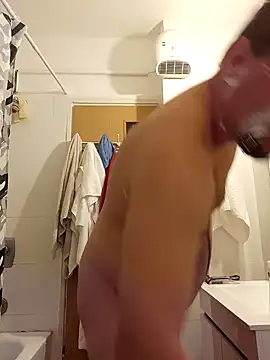 Snapshot of Miki20677 chatting on 01/18/25, 08:30 Miki20677 online show from 01/18/25, 08:30