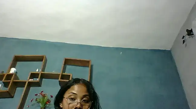 naya86 online show from 02/05/25, 10:19