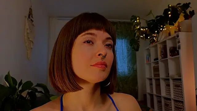 Snapshot of lana_sky chatting on 02/24/25, 03:42 lana sky online show from 02/24/25, 03:42