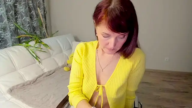 Snapshot of Fritha chatting on 01/24/25, 01:56 Fritha online show from 01/24/25, 01:56