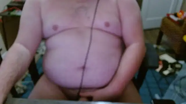 Snapshot of Cocksucker11223 chatting on 03/07/25, 09:48 Cocksucker11223 online show from 03/07/25, 09:48