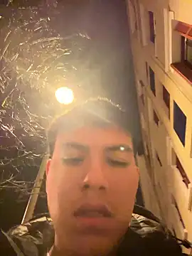 Snapshot of mikeeeeeell chatting on 01/10/26, 11:42 mikeeeeeell online show from 01/10/26, 11:42