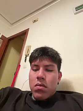 Snapshot of mikeeeeeell chatting on 03/13/26, 09:54 mikeeeeeell online show from 03/13/26, 09:54