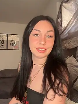 Snapshot of Estherjizz chatting on 05/27/26, 03:20 Estherjizz online show from 05/27/26, 03:20