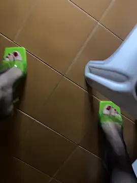 Snapshot of Wet-Pussycat chatting on 02/18/25, 10:58 Wet-Pussycat online show from 02/18/25, 10:58