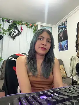 Snapshot of VaioletUwU chatting on 03/08/26, 07:45 VaioletUwU online show from 03/08/26, 07:45