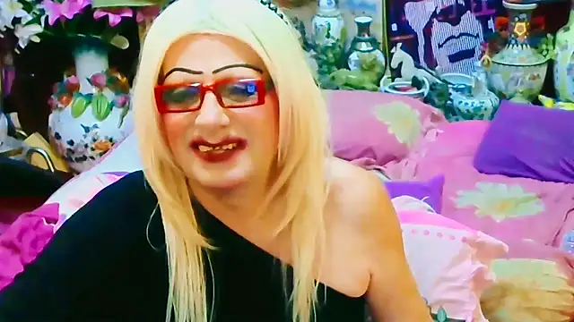 Goldeena online show from 10/04/25, 11:25