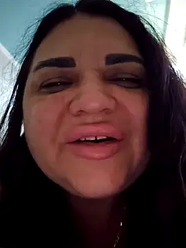 Snapshot of littleRikka chatting on 10/03/25, 06:38 littleRikka online show from 10/03/25, 06:38