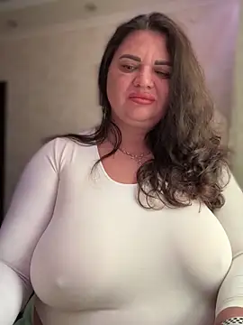 littleRikka online show from 11/24/25, 10:48