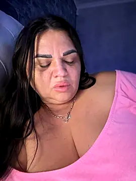 littleRikka online show from 11/26/25, 06:53