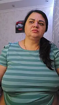 Snapshot of littleRikka chatting on 01/16/26, 08:13 littleRikka online show from 01/16/26, 08:13