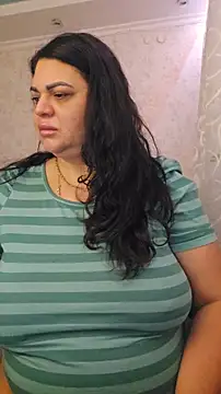 Snapshot of littleRikka chatting on 01/18/26, 08:29 littleRikka online show from 01/18/26, 08:29