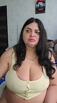 Snapshot of littleRikka chatting on 02/02/26, 08:13 littleRikka online show from 02/02/26, 08:13