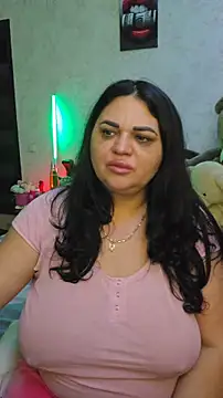 Snapshot of littleRikka chatting on 02/26/26, 05:01 littleRikka online show from 02/26/26, 05:01