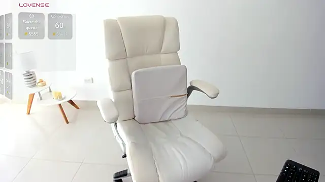 renata t  online show from 01/22/25, 02:14