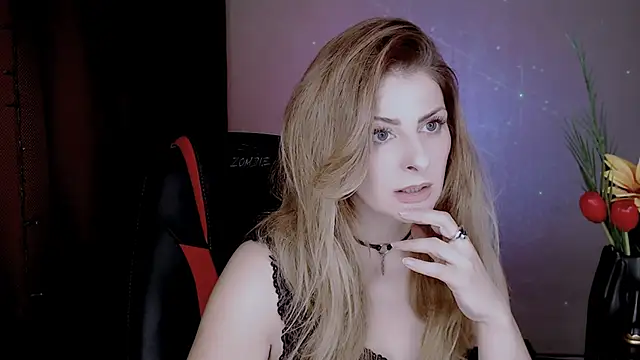 Eleonores online show from 11/18/25, 05:12