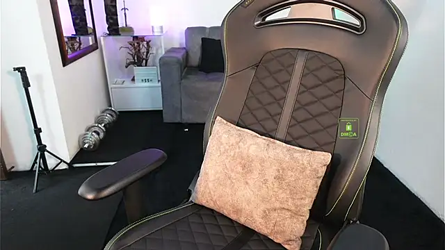 Snapshot of knimh chatting on 03/04/26, 05:30 knimh online show from 03/04/26, 05:30