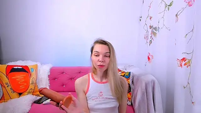 Snapshot of The_Deep_Passion chatting on 01/10/25, 10:17 The Deep Passion online show from 01/10/25, 10:17