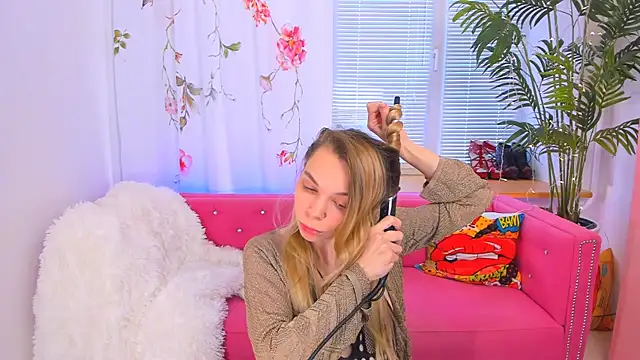 Snapshot of The_Deep_Passion chatting on 02/20/25, 08:17 The Deep Passion online show from 02/20/25, 08:17