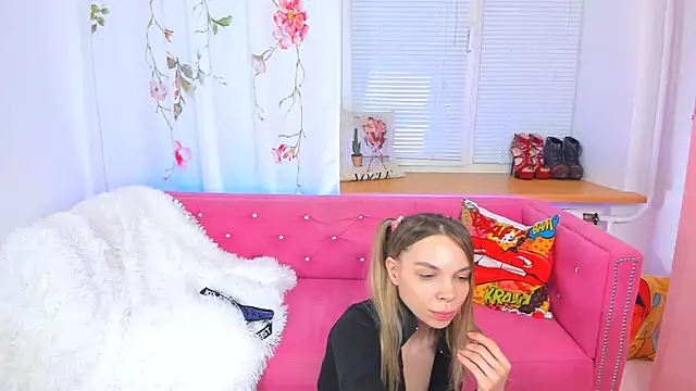 Snapshot of The_Deep_Passion chatting on 03/12/25, 02:34 The Deep Passion online show from 03/12/25, 02:34